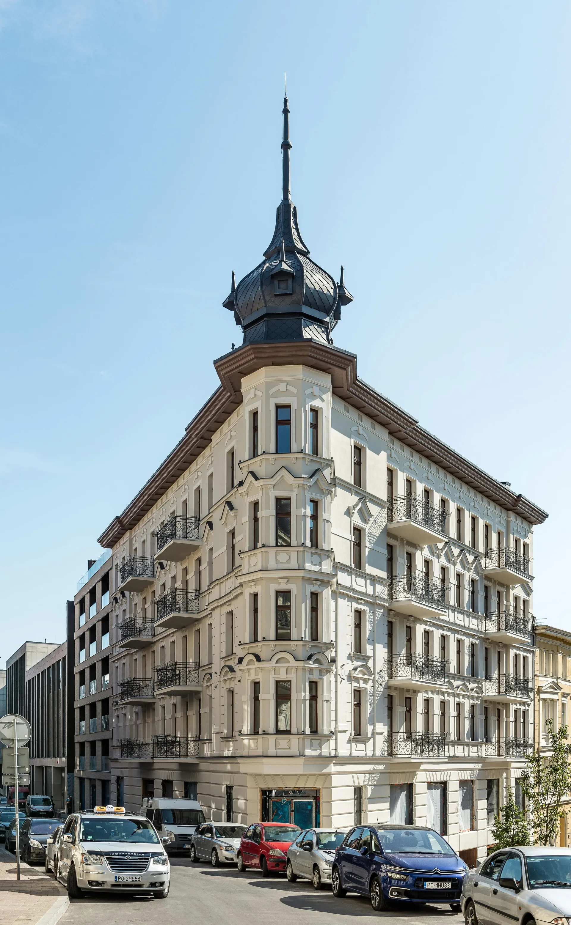 Photo: Constructa Plus. "The Iron" in Poznań – the building at 19 Ogrodowa Street is almost completely rebuilt, and until recently, it was just a preserved fragment of a few walls. The project was carried out by Constructa Plus.